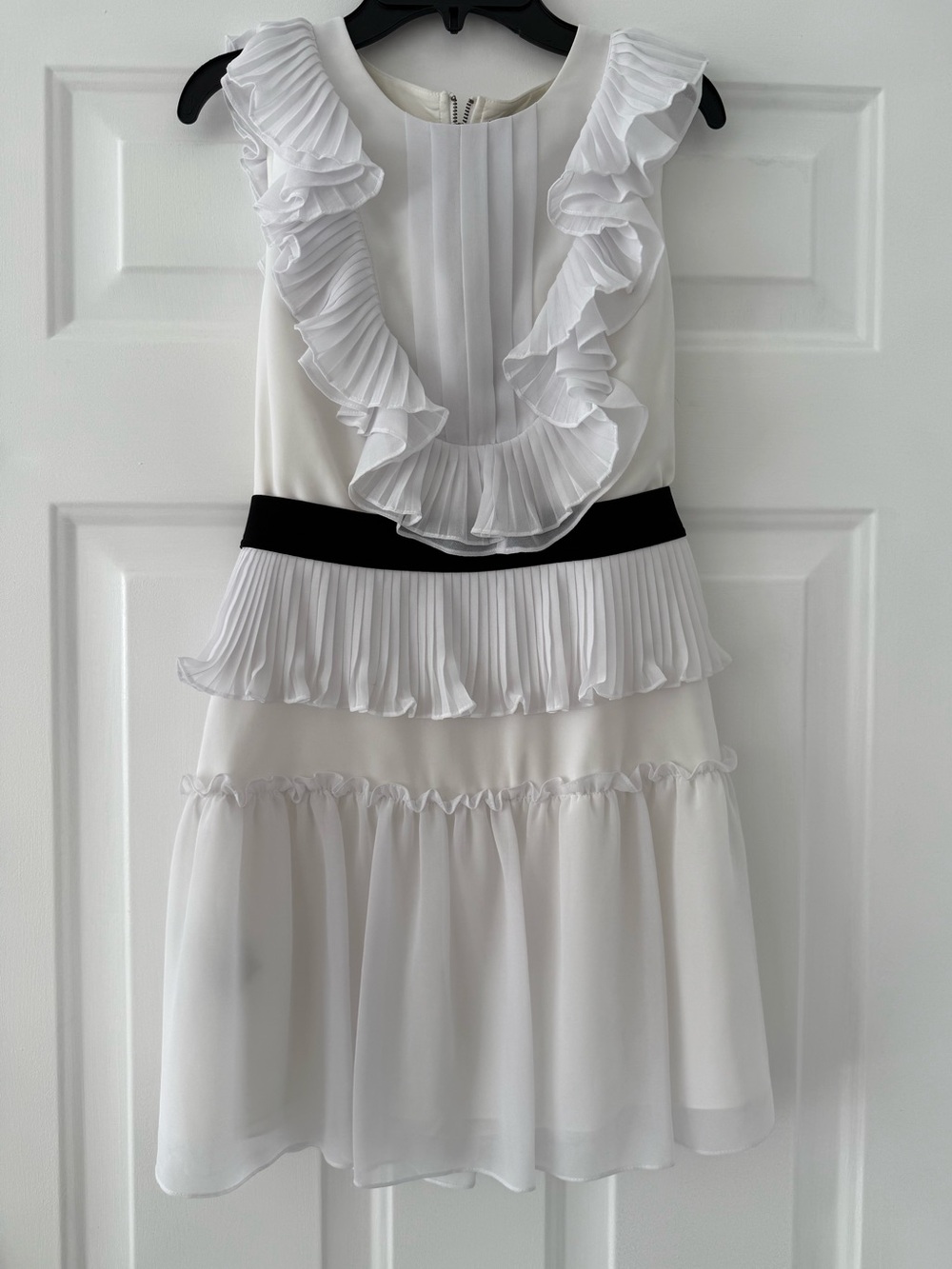 BCBGMaxAzria White Dress with Black Waistband